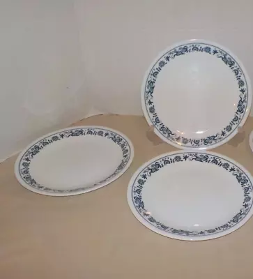 “OLD TOWN BLUE ONION” Corelle Corning 3 Dinner Plates- 10 1/4” Diameter • $12