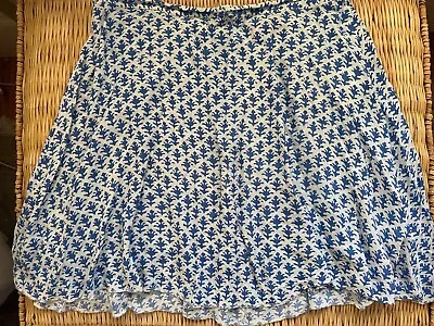 BEAUTIFUL TIGERLILY WHITE & BLUE PATTERNED SKIRT - Size 12 • $18