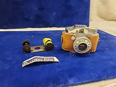 Vintage 1950's HIT SPY Camera With Leather Case Miniature W/film Cartridge  • $59.99