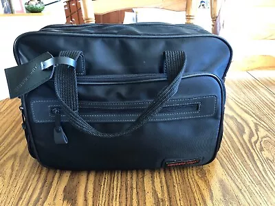 Vintage Members Only Travel Bag Carry On Luggage Black Duffel 16x9x11” • £28.50