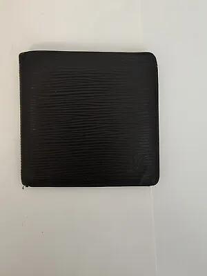 AUTHENTIC - Louis Vuitton Bifold Wallet - Mens • $70