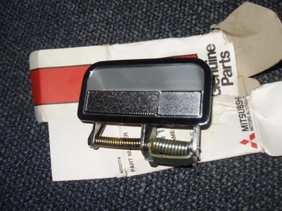 $200 • Buy Chrysler Valiant NOS VH-CM RHR Door Handle 