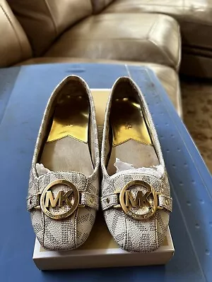 Michael Kors Fulton MK Logo Charm Moccasin Vanilla Natural Flat Size 7.5 • $45