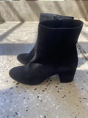 Country Road Suede Boots 39 • $35