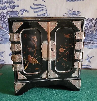 Gorgeous Japanese Meiji Period Lacquered Table Top Cabinet • £59