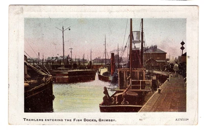 £3 • Buy Lincolnshire Postcard - Trawlers Entering The Fish Docks, Grimsby - P/U (A447)