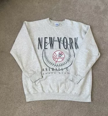 Vintage Ny Yankees Sweatshirt Medium Mens Gray Crewneck Pullover • $45