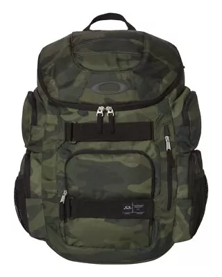 Oakley - 30L Enduro 2.0 Backpack • $85.99