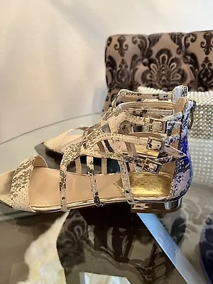 NEW Vince Camuto Leather Nubuck Gladiator Thong Sandals $80  Size 8 Animal/Gold • $39.99