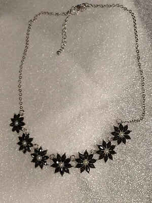 Vintage Black And White Floral Necklace Adjustable Approx 18-21   • $22.49