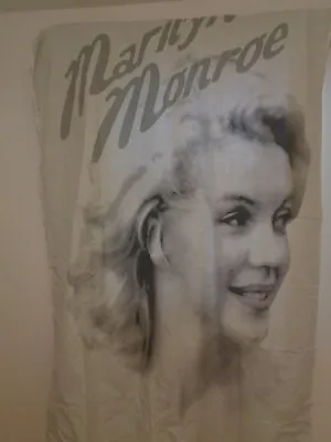 New Marilyn Monroe Twin Duvet Cover Set With Pillow Case  • $31