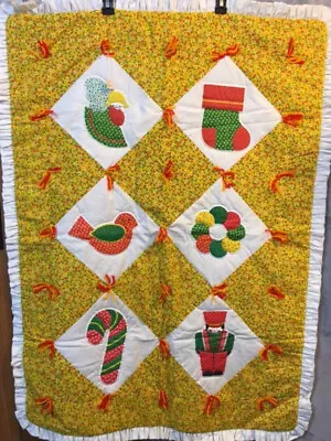 Vtg Handmade Quilt Lap Throw Wall Hanging Christmas Ruffled Applique ~ Excellent • $29.99