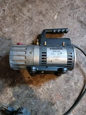 Robinair 15100 Vacuum Pump 1.2 CFM Working • $89