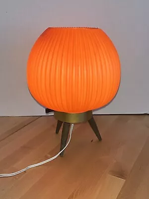 MCM Atomic Plastic Ribbed Orange Tripod Table Lamp 11” • $100