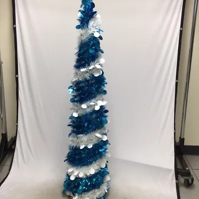 Pezaca Blue White 5 Ft Christmas Tree Collapsible With Timer 50 Lights 10 Balls • $29.99