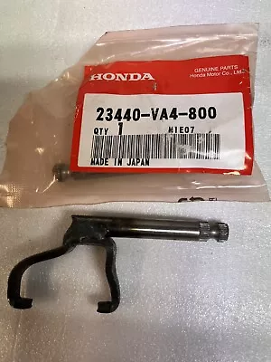 Genuine Honda Shift Shaft 23440-VA4-801 HRH536 HRD535 HR194 HR214 HR2160 HR1950 • £20