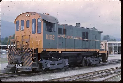 MB10-21 Original Colour Slide Pacific Great Eastern MLW S13 #1002 N. Vancouver • $2.19