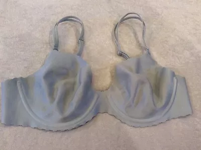 Victoria's Secret Bra 34B Angels Secret Embrace Grey Underwire • $8.40