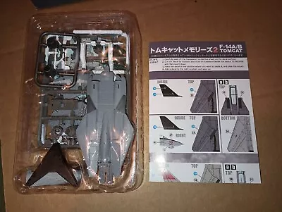 F Toys TomCat F14 US NAVY 32nd Fighter SWORDSMEN  1/144 Scale NEW • $15