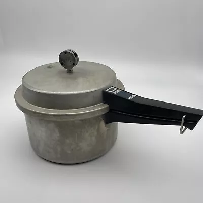 Vintage MIRRO-MATIC 4Qt Pressure Cooker M-0294  Made USA Aluminum With Juggler • $40