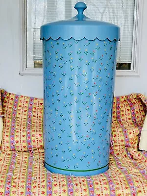 Mid Century Hard Plastic Clothes Hamper With Scallop Lid Vented Vintage • $65