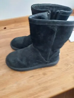 Black Zip UGG Boots Size 6 Excellent Condition • £25