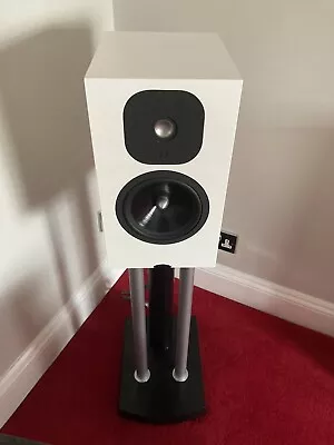 Neat Momentum 3i Satin White Speakers • £850