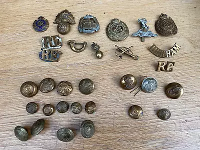 30 Military Cap Badges And Buttons • £10.51