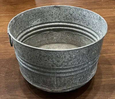 Rare Vtg Bushel Basket Large Wash Tub Galvanized Metal Primitive Farm Planter • $59.99