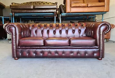 813. Three Seater Red Leather Chesterfield Vintage Sofa 🚚 🇬🇧 • £599