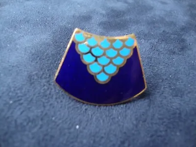 Vintage Retro Abstract Fan Cloisonne Blue & Cobalt Enamel Gold Tone Scarf Clip • $5.99