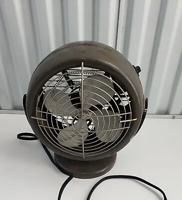 RARE! Vintage Industrial Montgomery Ward Fan With Heater  • $64.95