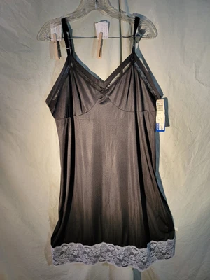$25 • Buy Women's Vintage Full Slip Lorraine Size 42 Black With White Lace, New With Tags