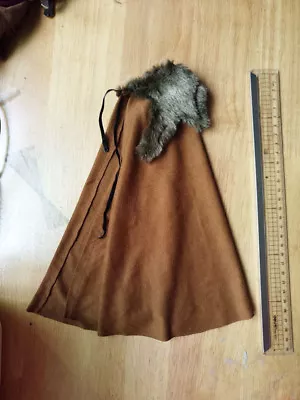 N3-1-5 1/6 Scale Ancient Soldier Roman General Cloak Model W Fur Collar For 12   • $16.09