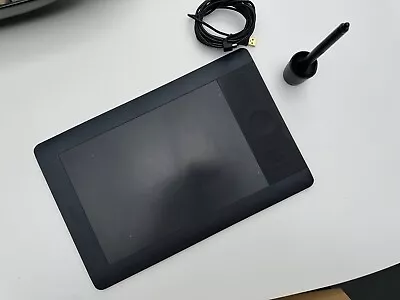 WACOM Intuos 5 Touch PTH650/Medium Tablet With Pen And Holder Used  Tested • $54.99