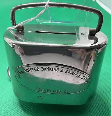 Vintage Oval Large Bank United Banking & Savings Cleveland • $24.95