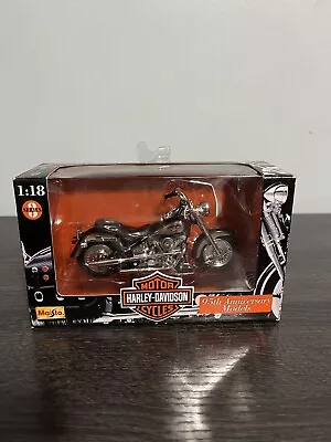 Maisto Series 3 Harley Davidson Flhr Road King 1:18 Scale Diecast Motorcycle • $13.99