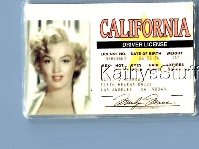 Found Color Photo S+2616 Portrait Of Marilyn Monroe On Souvenir Card • $7.98
