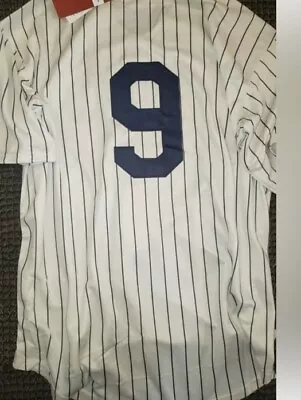 Roger Maris NY Yankee Throwback Jersey NWT Mens L 23” Pit-to-pit. • $225