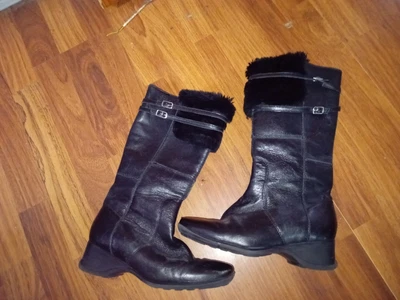 £5 • Buy Smart Ladies Black Leather Boots Pavers Size 36  Uk 3