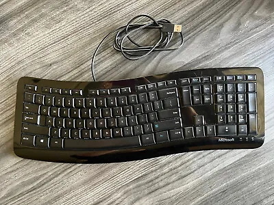 Microsoft Comfort Curve Keyboard 3000 Ergonomic Wired Black Model 1482 - Works • $21.73
