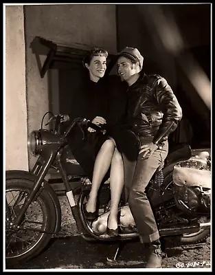 Marlon Brando With His Sister (1950s) ❤⭐ Original Vintage Hollywood Photo K 6 • $79.99