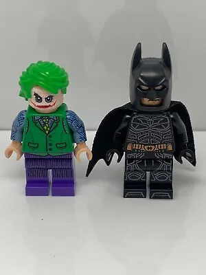 NEW LEGO BATMAN & THE JOKER Tumbler 76240 MINIFIGURES [0ne Hole Cape] • $119.90