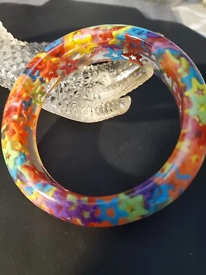 VINTAGE  Lucite Acrylic Bangle Bracelet  Colorful Confetti STARS BEAUTIFUL • $19.99