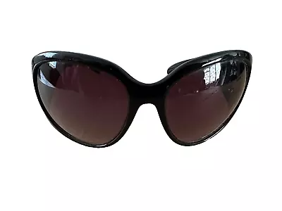 Ladies M&S Sunglass • £8