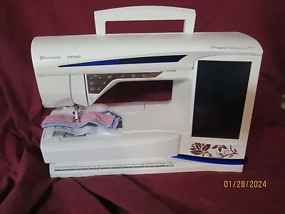 Viking Designer Diamond Royale Sewing Embroidery Machine Extra Hoops VGH2233 • $2188