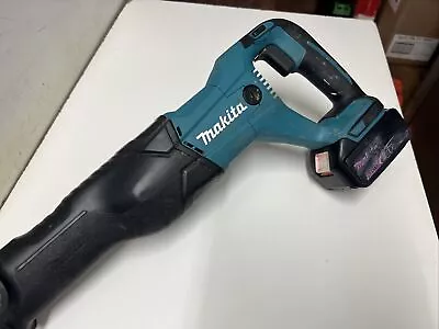 Makita 18V LXT Lithium‑Ion Cordless Reciprocating Saw XRJ04 W/ Battery • $89