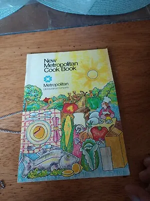 New Metropolitan Cook Book 1973 By  New York Metropolitan Life Insurance Company • $6