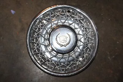 Vintage Cadillac Seville Fleetwood Wire Wheel Hubcap Factory Original 75-84 • $50