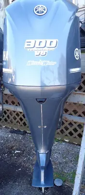 USED 2012 YAMAHA 300hp 4 FOUR STROKE 25  OUTBOARD BOAT MOTOR ENGINE F300 900 Hrs • $14995.95
